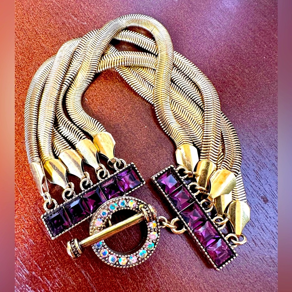 Gorgeous 7.5" Heidi Daus Crystal Statement Bracelet in Purple Amethyst and Gold - Picture 2 of 16